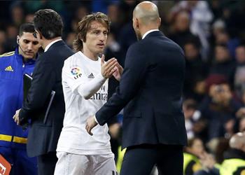 مودريتش يدافع عن زيدان