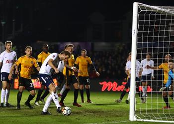 بالفيديو نيو بورت ي جبر توتنهام على الإعادة في دور الـ32 بكأس الإتحاد