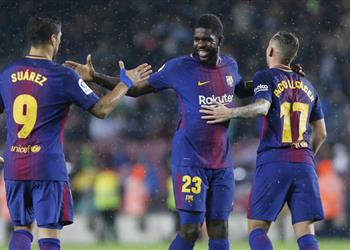 برشلونة مهدد بفقد خدمات أومتيتي وسواريز