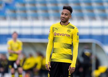 جماهير بوروسيا دورتموند ت عجل رحيل أوباميانج إلى آرسنال