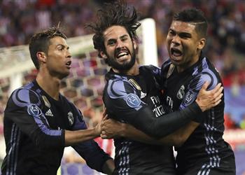 نجم ريال مدريد يدرس رحيله عن الملكي