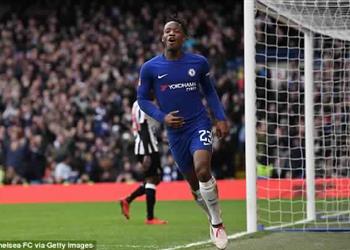 كونتي يوضح موقفه من رحيل باتشواي المحتمل عن تشيلسي