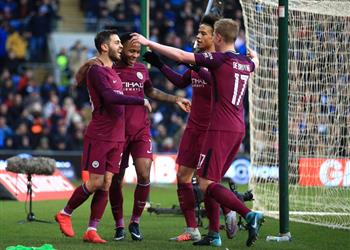 جوارديولا يفتح النار على الحكام بعد الفوز على كارديف سيتي