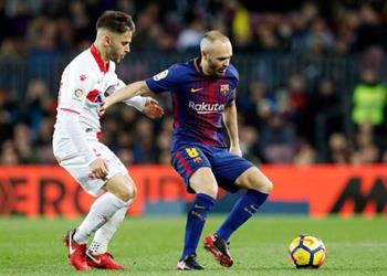 إنييستا يكشف سبب قلب النتيجة أمام ديبورتيفو ألافيس