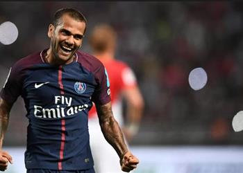 ألفيس يكشف سبب انتقاله لباريس سان جيرمان