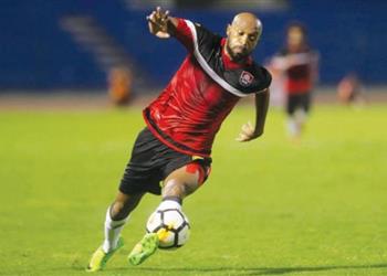 فيديو تقييم متوسط لشيكابالا بعد مشاركته في خسارة الرائد ضد الهلال