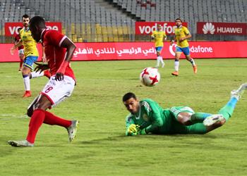 فيديو وليد سليمان يصعق الإسماعيلي ويعزز صدارة الأهلي للدوري