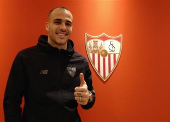 رسمي ا مهاجم برشلونة السابق يعود لليجا