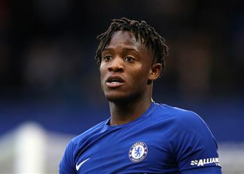 الكشف عن دور أرسنال الخفي في انتقال باتشواي إلى دورتموند