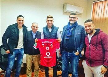 حوار محمد شريف فضلت الأهلي على العروض المحلية والخليجية و صلاح مثلي الأعلى