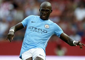 مانجالا يقترب من إيفرتون