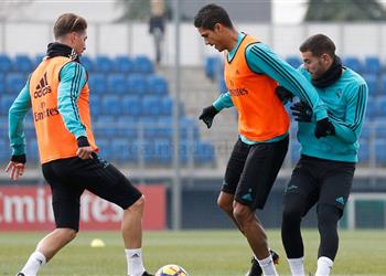 نجم الملكي يواصل الغياب عن تدريبات ريال مدريد