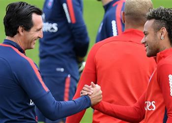 رغم الانتقادات إيمري ينهال بالمديح على نيمار