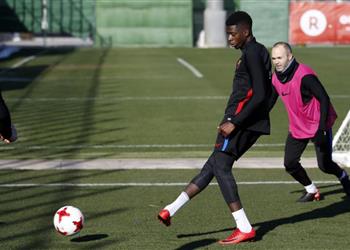 برشلونة يتلقى نبأ سار قبل ديربي كتالونيا