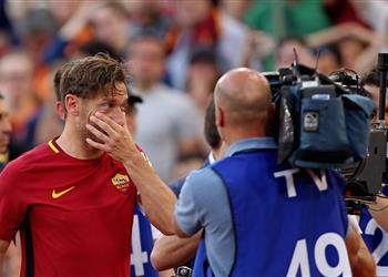 أسطورة روما يكشف سر انهياره بعد الاعتزال