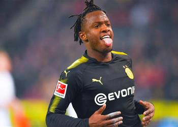 باتشواي يكشف سر علاقة باتمان بانتقاله إلى بوروسيا دورتموند