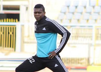 صورة عدوى حسام حسن كالديرون يحتفل بهدفه في الإنتاج بإشارة غير أخلاقية