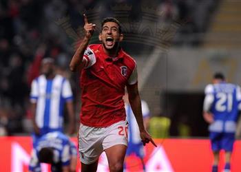 محترفين كوكا خارج التشكيلة الأساسية لسبورتنج براجا أمام بورتو