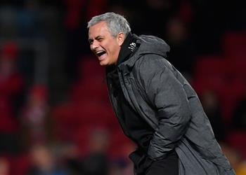 نجل أسطورة برشلونة أولى صفقات مانشستر يونايتد الصيفية