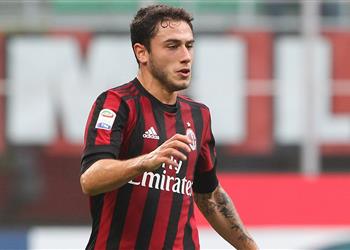 بعد طرد كالابريا ميلان تخصص بطاقات حمراء في الكالشيو