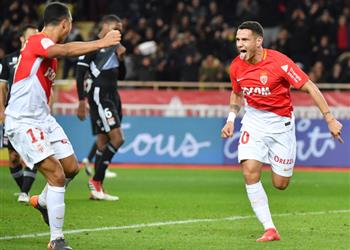 بالفيديو موناكو يعبر ليون بثلاثية بالدوري الفرنسي