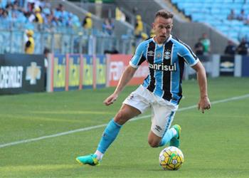 تعثر إتمام صفقة برشلونة الجديدة