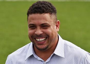 الظاهرة رونالدو يكشف عن النادي الذي تمنى اللعب له