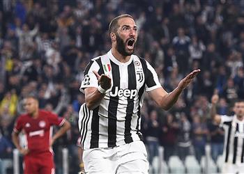 لاعب روما السابق يفضل هيجواين على نجم البريميرليج