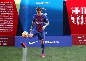 كوتينيو يدافع عن بيكيه ويكشف حزنه بسبب دوري أبطال أوروبا