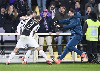 لاعب يوفنتوس يدافع عن احتفاله بهدفه أمام فيورنتينا