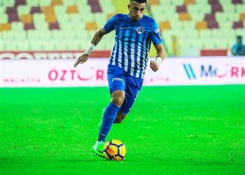 قاسم باشا يشيد بتألق تريزيجيه في الدوري التركي