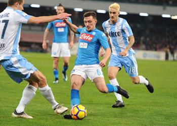 بالفيديو نابولي يسحق لاتسيو برباعية ويستعيد صدارة الكالتشيو