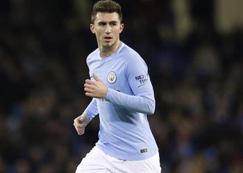 جوارديولا ينتقد أسلوب لابورت أمام ليستر سيتي