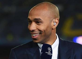 وليد صلاح الدين تييري هنري شبه لاعب الأهلي السابق بـ مارادونا