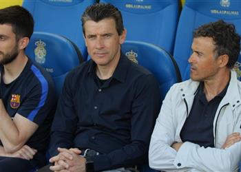 سبورت تكشف موقف أونزوي من مرافقة إنريكي في تشيلسي