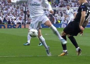 ماركا تكشف مدى صحة ركلة الجزاء غير المحتسبة لريال مدريد أمام سان جيرمان