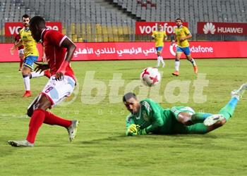 رضا عبدالعال عن نجم الأهلي يستحق اللعب في برشلونة
