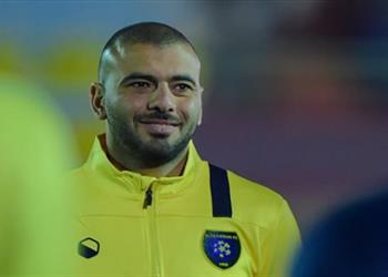 جماهير التعاون السعودي تشن هجوم ا حاد ا على عماد متعب بعد التعادل أمام القادسية