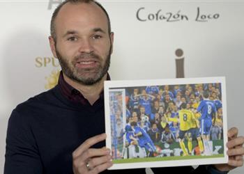 إنييستا يذكر تشيلسي بهدفه القاتل ويعلق على فرص الفوز