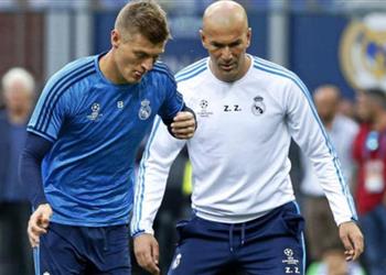 كروس يدافع عن زيدان ضد الانتقادات