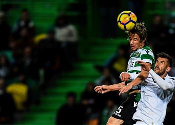 صورة كلاكيت تاني مرة لاعب ريال مدريد يبكي خلال مباراة لشبونة وأستانا