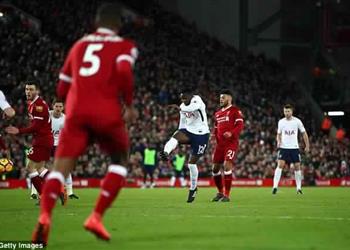 ليفربول يبدأ مراقبة بديل تشان وسط ترقب من مانشستر يونايتد