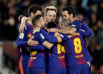 برشلونة يستغل مواجهة تشيلسي لحسم أولى صفقاته الصيفية