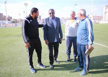 ربيع ياسين يحضر مباراة شباب الزمالك والطلائع
