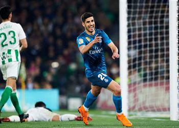 أسينسيو يكشف سبب احتفاله أمام ريال بيتيس