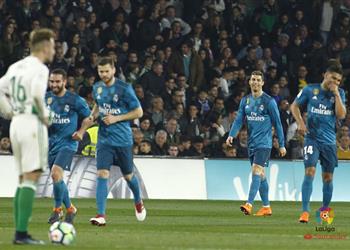 بعد مواجهة بيتيس ريال مدريد مهدد بفقدان نجمه أمام باريس سان جيرمان