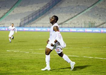 فيديو كاسونجو يضرب بتروجيت بهدفين في 5 دقائق