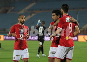 الأهلي يتمسك باستاد القاهرة في أولى مبارياته الإفريقية