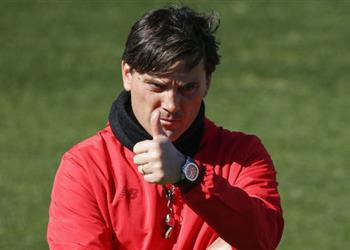 مونتيلا قبل مواجهة مانشستر يونايتد علينا قتل سانشيز