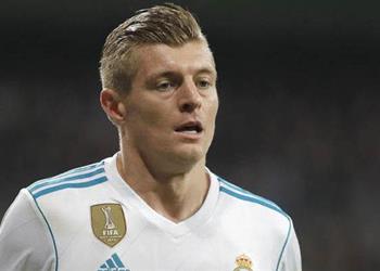 كروس يحسم موقفه من عرض مانشستر يونايتد